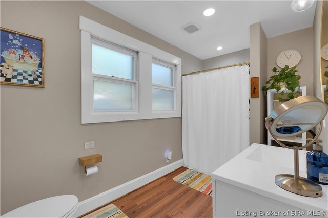 208 E Park Place, Jeffersonville, IN 47130
