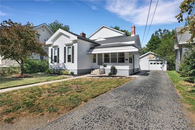 208 E Park Place, Jeffersonville, IN 47130