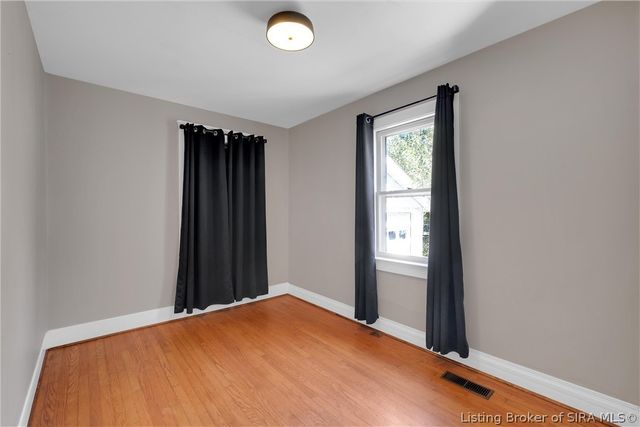 208 E Park Place, Jeffersonville, IN 47130