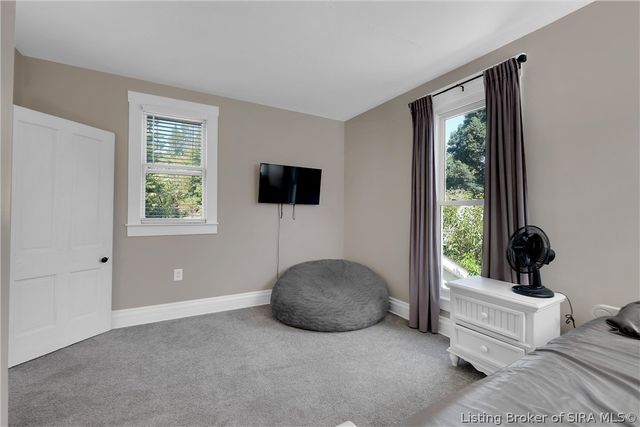 208 E Park Place, Jeffersonville, IN 47130