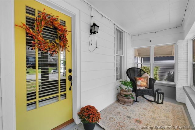 208 E Park Place, Jeffersonville, IN 47130