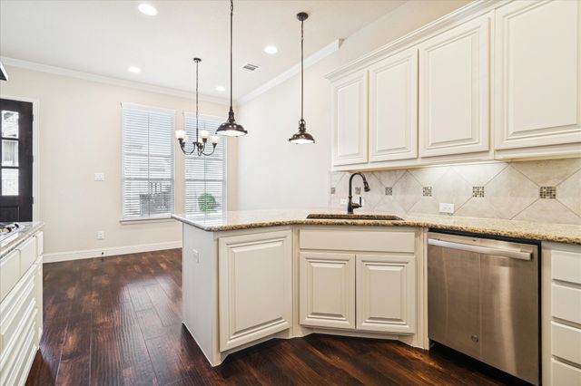 279 Moorland Drive, Richardson, TX 75080