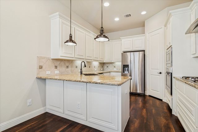 279 Moorland Drive, Richardson, TX 75080