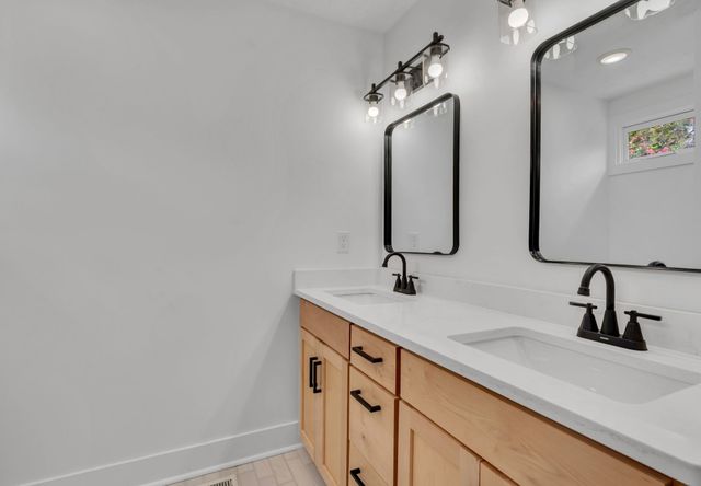 528 Achievement Dr, Nashville, TN 37209