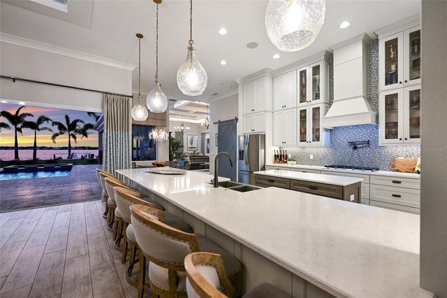 664 REGATTA WAY, Bradenton, FL 34208