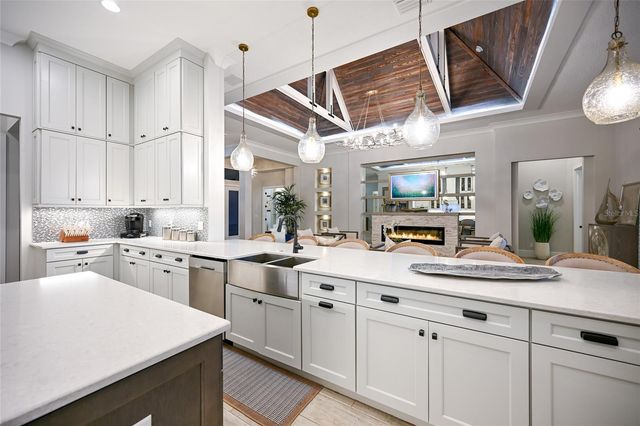 664 REGATTA WAY, Bradenton, FL 34208