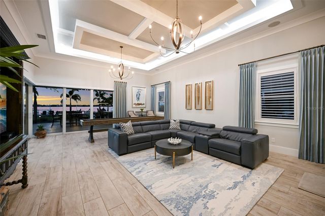 664 REGATTA WAY, Bradenton, FL 34208