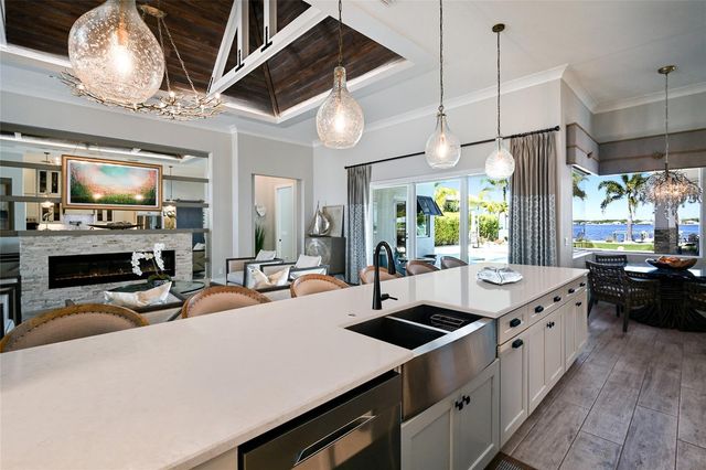 664 REGATTA WAY, Bradenton, FL 34208