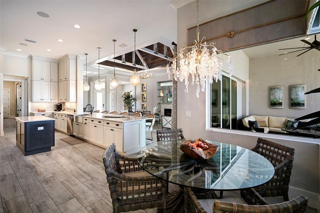 664 REGATTA WAY, Bradenton, FL 34208