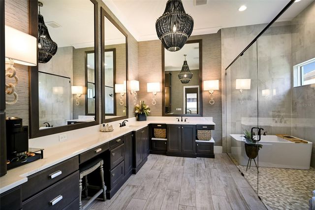 664 REGATTA WAY, Bradenton, FL 34208