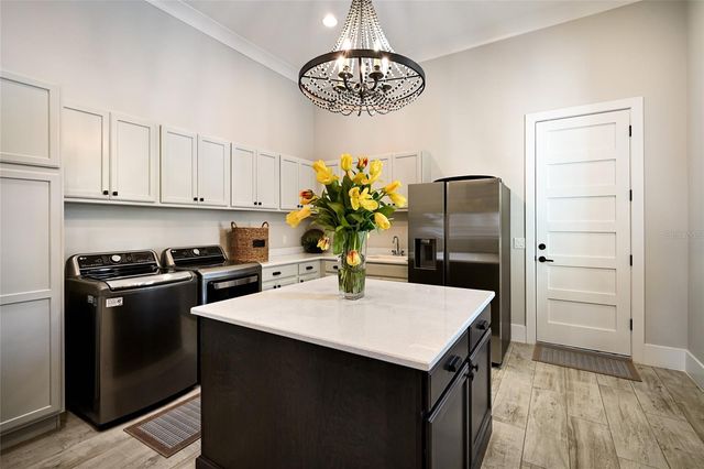 664 REGATTA WAY, Bradenton, FL 34208