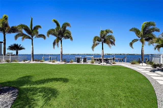 664 REGATTA WAY, Bradenton, FL 34208