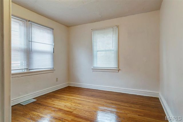 7039 Plymouth Avenue, University City, MO 63130