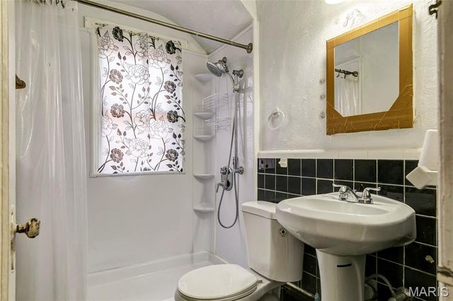 7039 Plymouth Avenue, University City, MO 63130