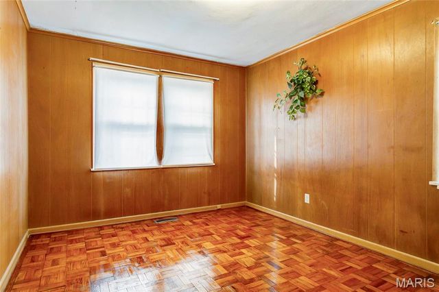 7039 Plymouth Avenue, University City, MO 63130