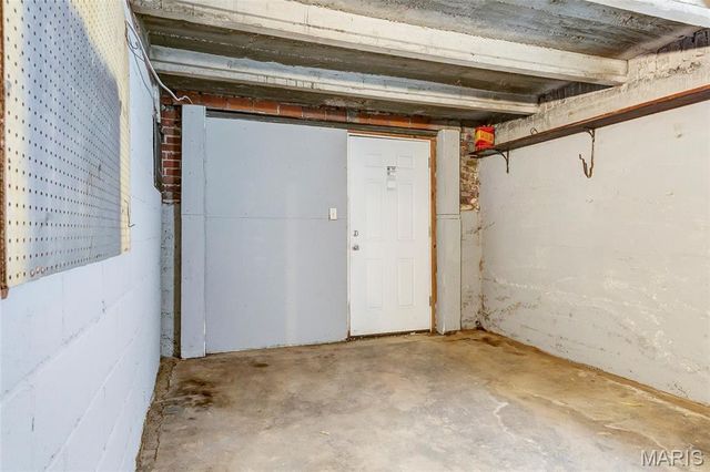 7039 Plymouth Avenue, University City, MO 63130