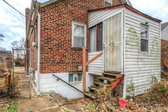 7039 Plymouth Avenue, University City, MO 63130