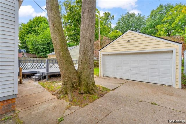 14393 Faust Avenue, Detroit, MI 48223