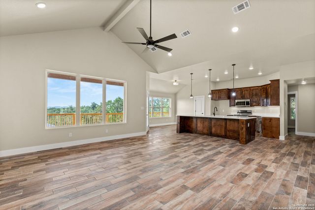 1239 Hallmark, Canyon Lake, TX 78133