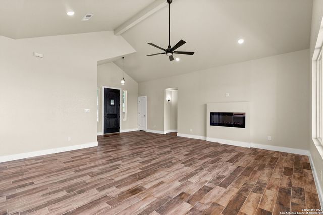 1239 Hallmark, Canyon Lake, TX 78133