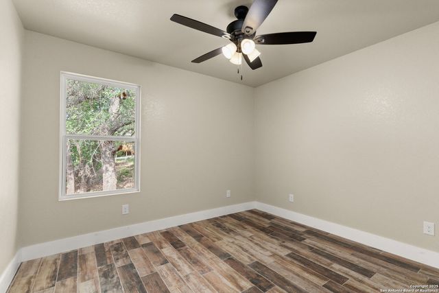 1239 Hallmark, Canyon Lake, TX 78133
