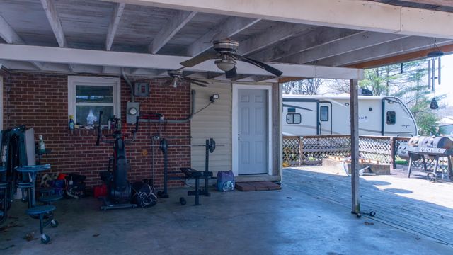 502 Church St, White Bluff, TN 37187