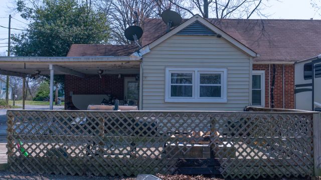 502 Church St, White Bluff, TN 37187