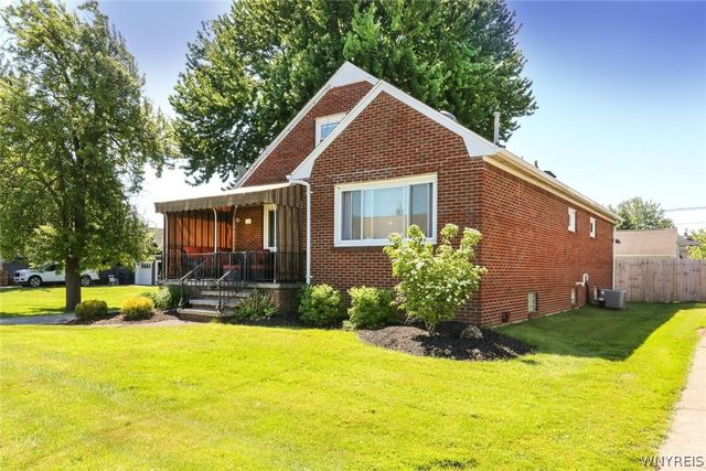 77 Stearns Avenue, Lackawanna, NY 14218