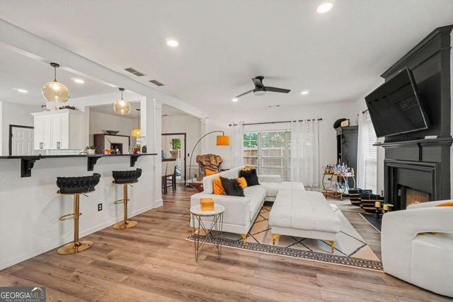 2587 Alvecot Circle SE, Atlanta, GA 30339