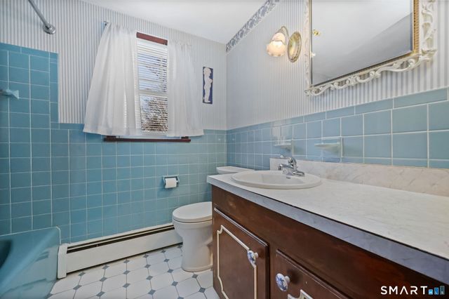 6 Clara Drive, Norwalk, CT 06851