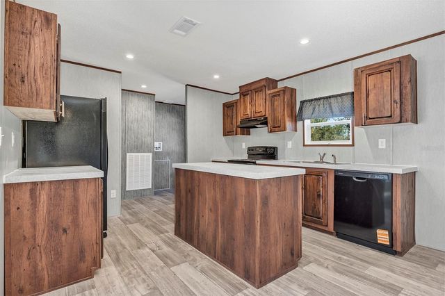 16879 SW 42ND LOOP, Ocala, FL 34481