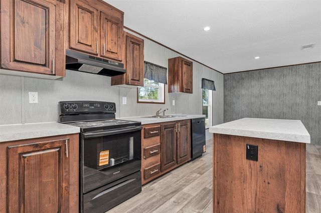 16879 SW 42ND LOOP, Ocala, FL 34481