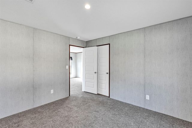 16879 SW 42ND LOOP, Ocala, FL 34481