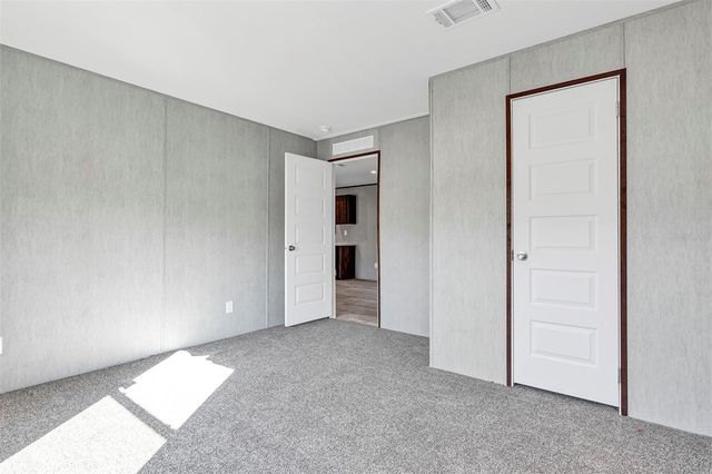 16879 SW 42ND LOOP, Ocala, FL 34481