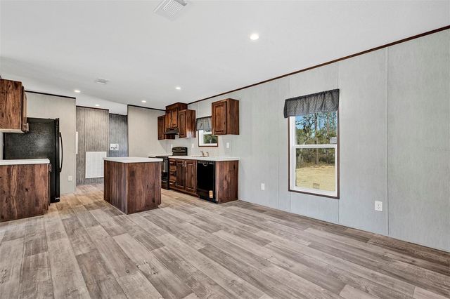 16879 SW 42ND LOOP, Ocala, FL 34481