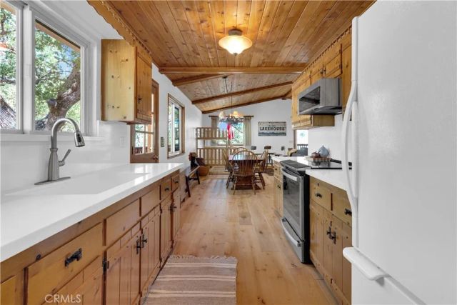 8680 Landlubber Lane, Bradley, CA 93426