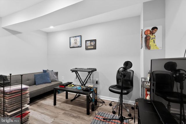 5637 BELMAR TER, Philadelphia, PA 19143