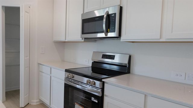 6433 DOMIZIO DRIVE, Winter Haven, FL 33884