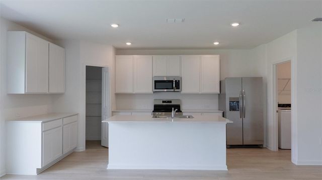 6433 DOMIZIO DRIVE, Winter Haven, FL 33884