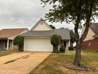 5481 Kristy Lane, Southaven, MS 38671