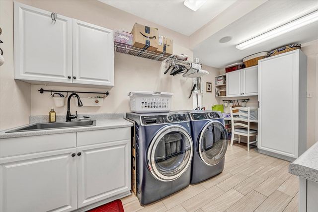 5671 Split Rail LN, Roanoke, VA 24018