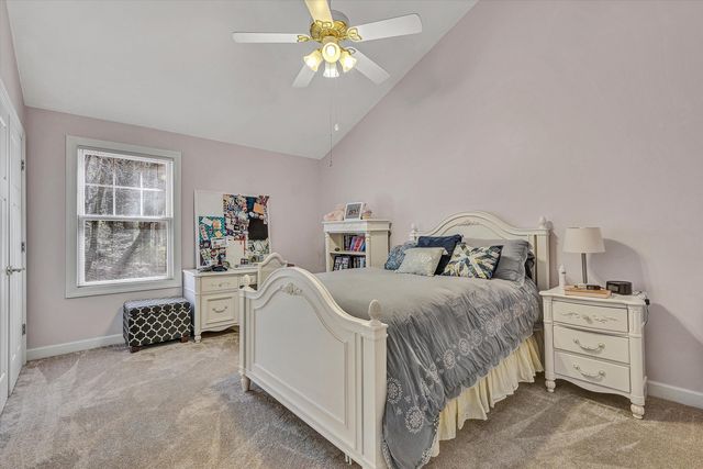 5671 Split Rail LN, Roanoke, VA 24018