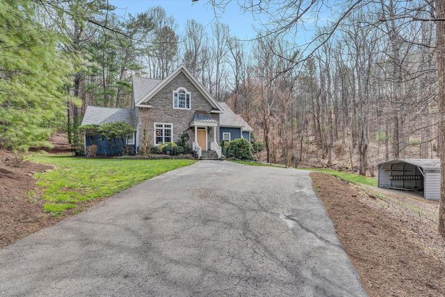 5671 Split Rail LN, Roanoke, VA 24018