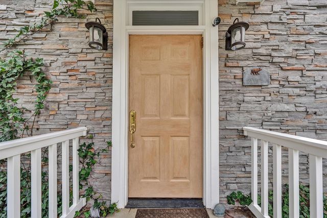 5671 Split Rail LN, Roanoke, VA 24018