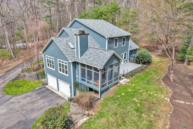 5671 Split Rail LN, Roanoke, VA 24018