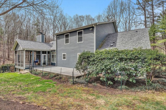 5671 Split Rail LN, Roanoke, VA 24018