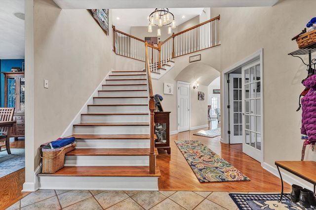 5671 Split Rail LN, Roanoke, VA 24018