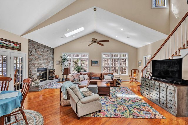 5671 Split Rail LN, Roanoke, VA 24018