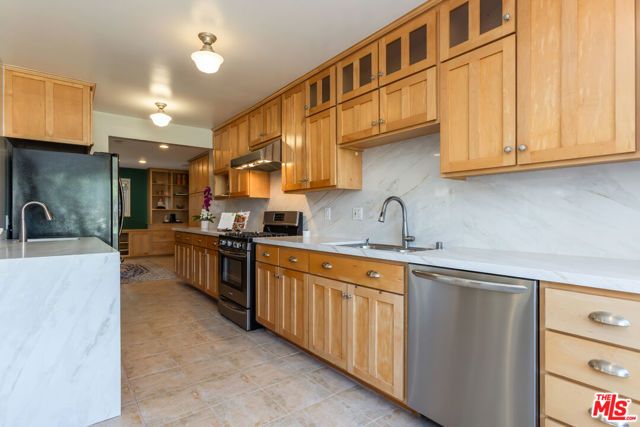 7537 Quimby Avenue, West Hills (los Angeles), CA 91307