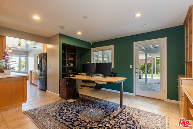 7537 Quimby Avenue, West Hills (los Angeles), CA 91307